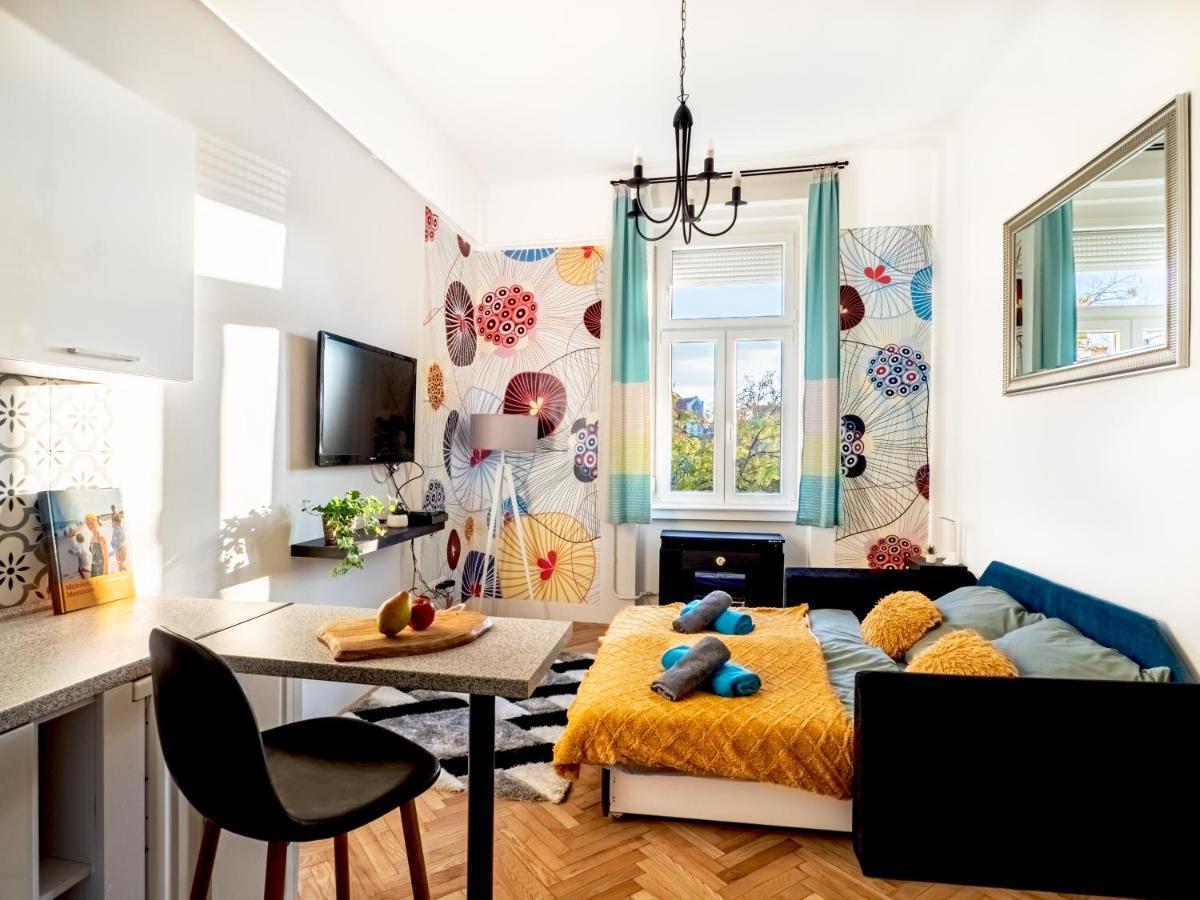 Gogol Studio Apartment บูดาเปสต์ ภายนอก รูปภาพ